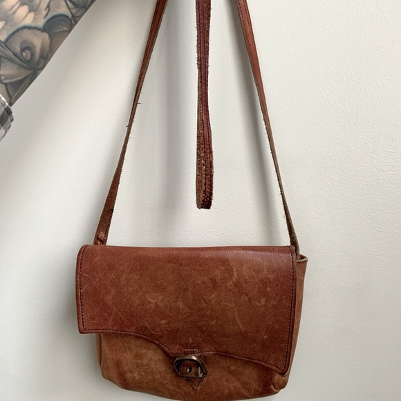 Vintage, warm brown leather crossbody bag in XS - Picture 5 of 10